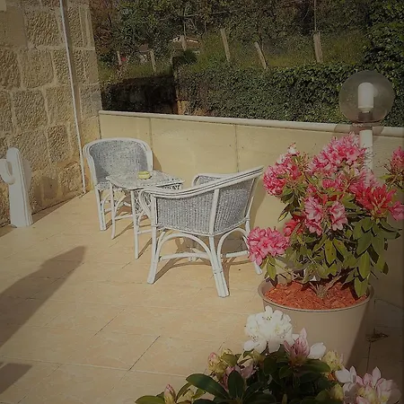 בית נופש Au Petit Grammont - Piscine & Jacuzzi